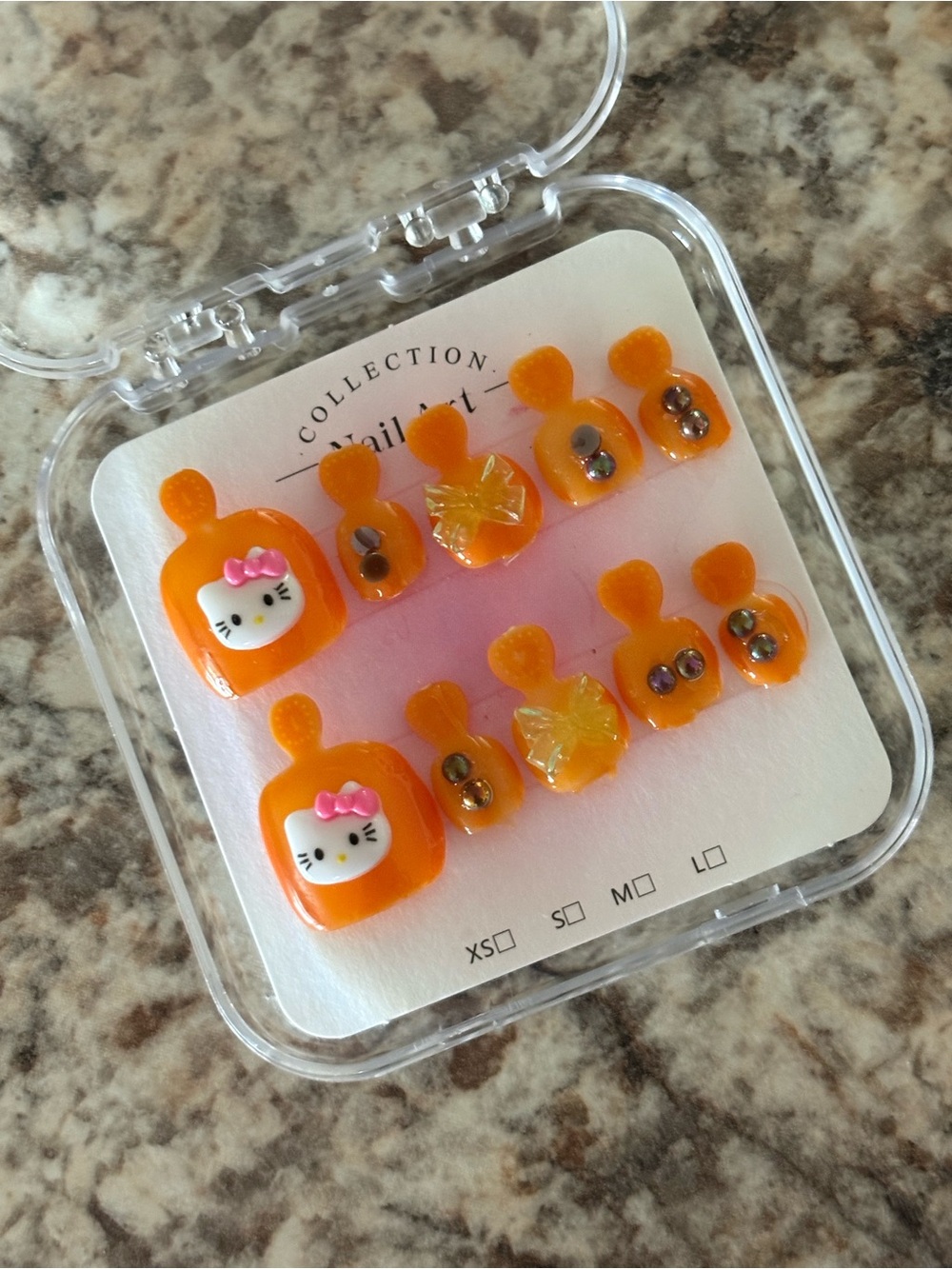 Press on toe nails